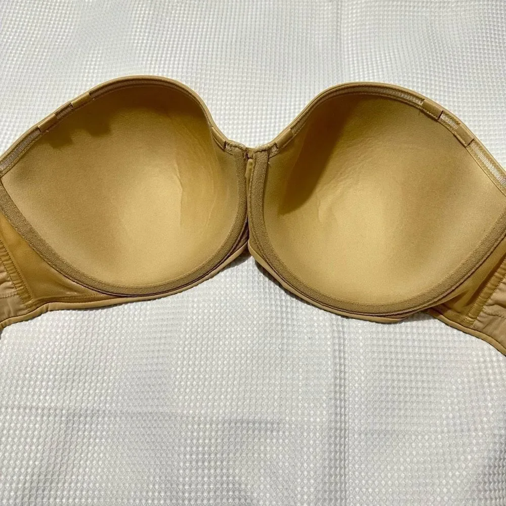 Cacique strapless bra, tan color 44D. A463